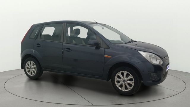 Second-hand 2014 Ford Figo Petrol Titanium for sale in Bangalore