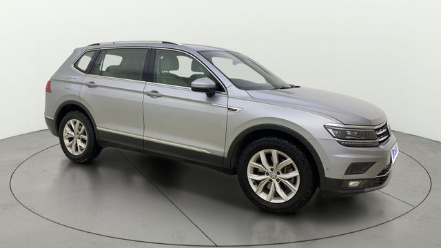 Volkswagen Tiguan Allspace 4Motion Second-hand 2019 Volkswagen Tiguan Allspace 4Motion for sale in Ahmedabad