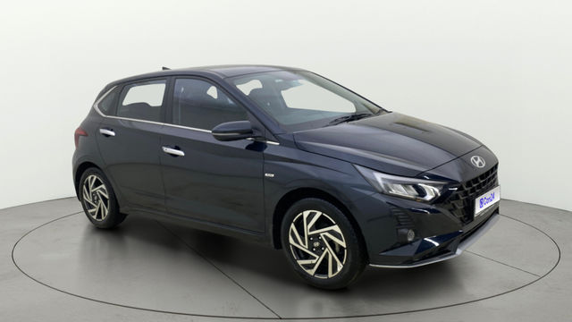 Hyundai i20 Asta Opt IVT Second-hand 2024 Hyundai i20 Asta Opt IVT for sale in Ahmedabad