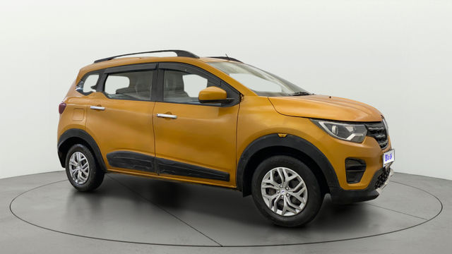 Second-hand 2019 Renault Triber RXT for sale in New Delhi