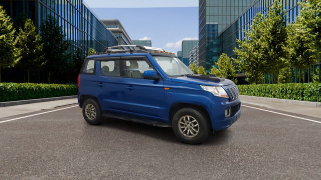 Second-hand 2016 Mahindra TUV 300 T8 for sale in Pune