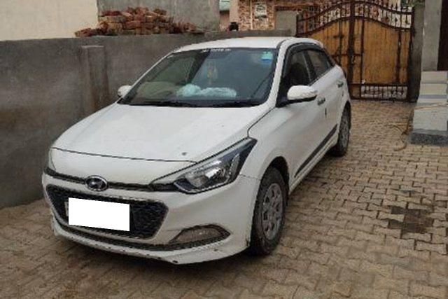 Hyundai i20 Sportz 1.2 Second-hand 2016 Hyundai i20 Sportz 1.2 for sale in Gurgaon
