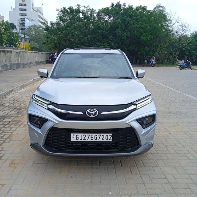 Second-hand 2025 Toyota Hyryder V AT for sale in Ahmedabad
