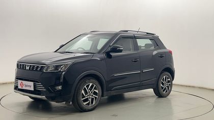 2022 Mahindra XUV300 W8 Opt