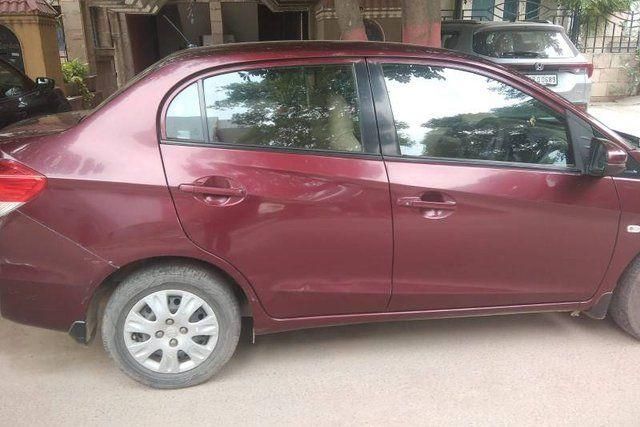 Honda Amaze E i-Vtech Second-hand 2015 Honda Amaze E i-Vtech for sale in Gurgaon
