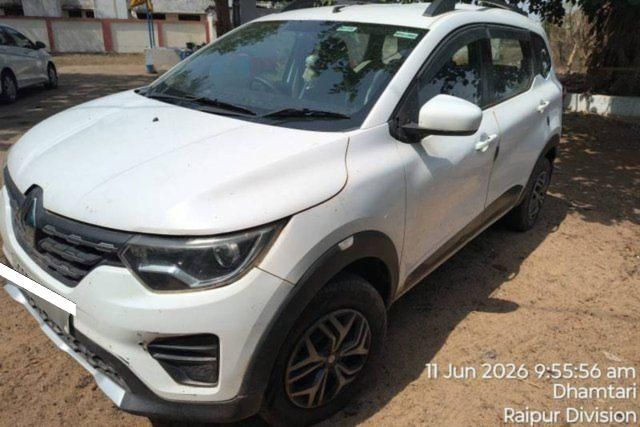Second-hand 2020 Renault Triber RXT BSVI for sale in Dhamtari