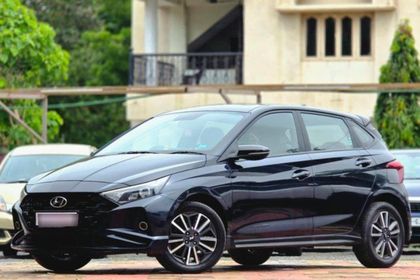 30 Used Hyundai i20 in Surat
