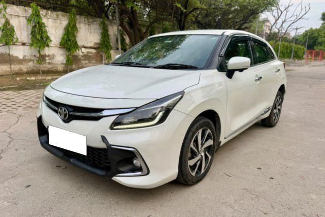 Toyota Glanza V AMT Second-hand 2023 Toyota Glanza V AMT for sale in New Delhi