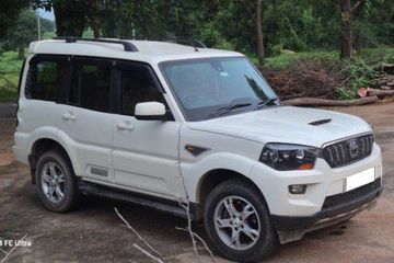 Used S10 7 Seater 2WD