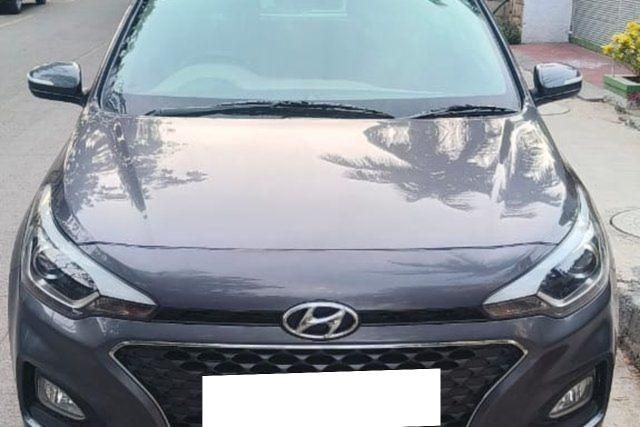 Second-hand 2019 Hyundai i20 Petrol Asta Option for sale in Chennai