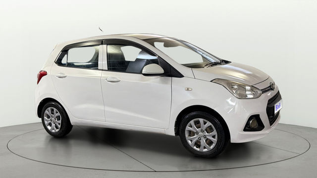 Hyundai Grand i10 Magna Second-hand 2016 Hyundai Grand i10 Magna for sale in New Delhi