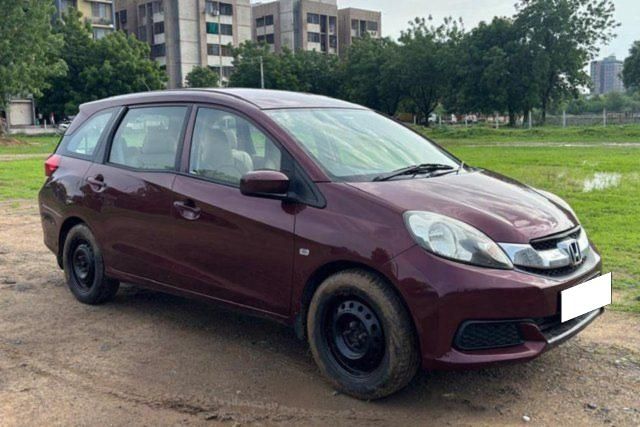 Honda Mobilio S i-DTEC Second-hand 2014 Honda Mobilio S i-DTEC for sale in Ahmedabad