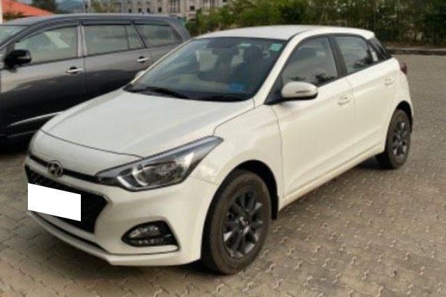 Hyundai i20 Sportz Plus Second-hand 2020 Hyundai i20 Sportz Plus for sale in Kozhikode