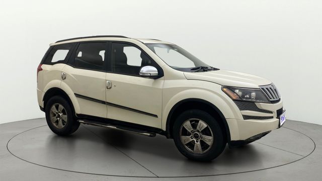 Second-hand 2014 Mahindra XUV500 W8 FWD for sale in Hyderabad