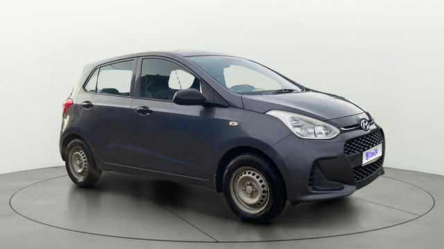 Hyundai Grand i10 1.2 Kappa Era Second-hand 2017 Hyundai Grand i10 1.2 Kappa Era for sale in Ahmedabad