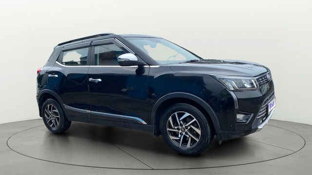 Second-hand 2022 Mahindra XUV300 W8 BSVI for sale in Ahmedabad