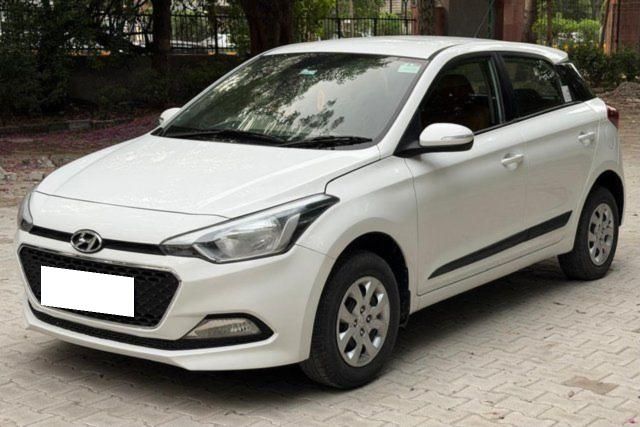 Second-hand 2017 Hyundai i20 Sportz 1.2 for sale in New Delhi