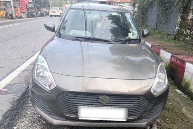 Maruti Suzuki Swift AMT VXI Second-hand 2018 Maruti Suzuki Swift AMT VXI for sale in Dehradun