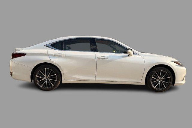Second-hand 2023 Lexus ES 350h 300h Exquisite for sale in Coimbatore