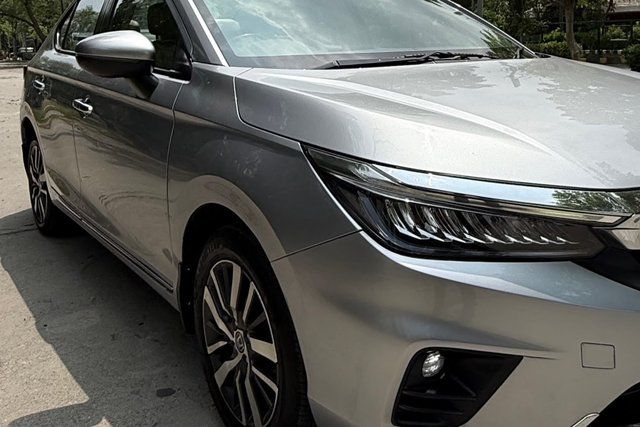 Honda City ZX MT Second-hand 2022 Honda City ZX MT for sale in New Delhi