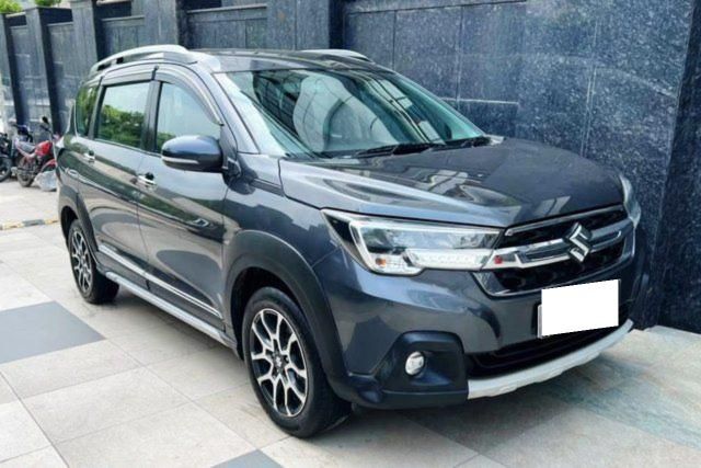 Second-hand 2022 Maruti Suzuki XL6 Zeta AT for sale in New Delhi
