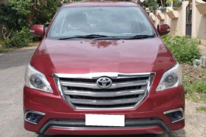 Used 2.5 VX (Diesel) 7 Seater