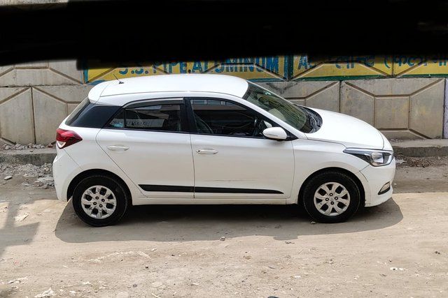 Hyundai i20 Sportz 1.4 CRDi Second-hand 2015 Hyundai i20 Sportz 1.4 CRDi for sale in Gajraula
