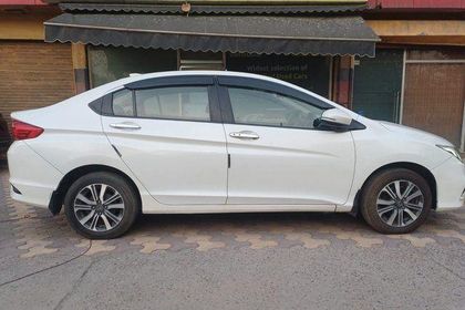 319 Used Honda City in Ballabhgarh