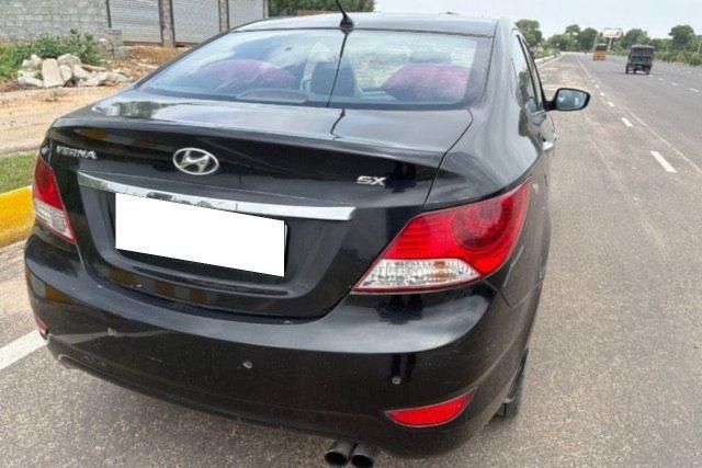 Hyundai Verna 1.6 SX CRDI (O) AT Second-hand 2014 Hyundai Verna 1.6 SX CRDI (O) AT for sale in Ujjain