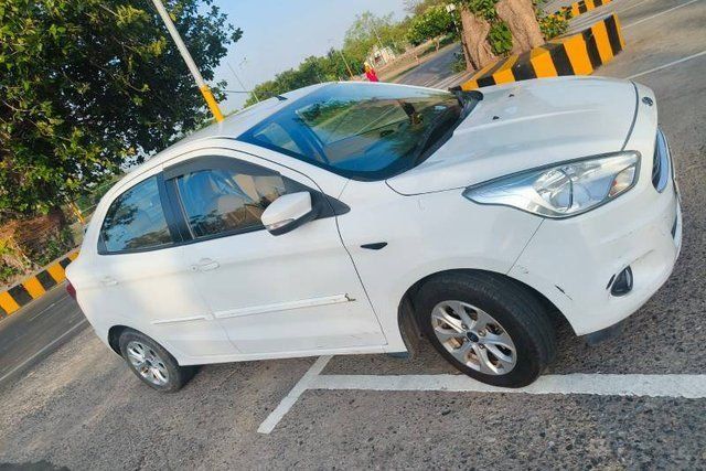 Second-hand 2017 Ford Aspire 1.2 Ti-VCT Titanium for sale in Waidhan