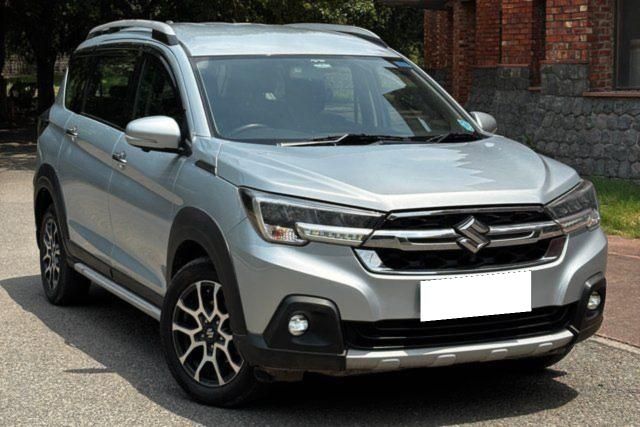 Second-hand 2023 Maruti Suzuki XL6 Alpha AT for sale in New Delhi