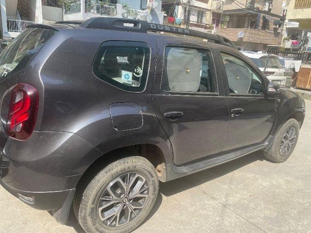 Second-hand 2019 Renault Duster Petrol RXS CVT for sale in New Delhi