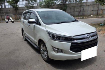 Used 2.5 ZX Diesel 7 Seater