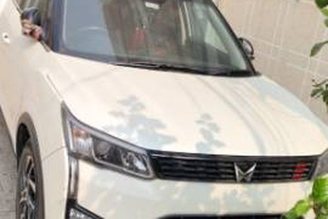 Mahindra XUV300 W8 Opt Turbo DT Second-hand 2023 Mahindra XUV300 W8 Opt Turbo DT for sale in Meerut