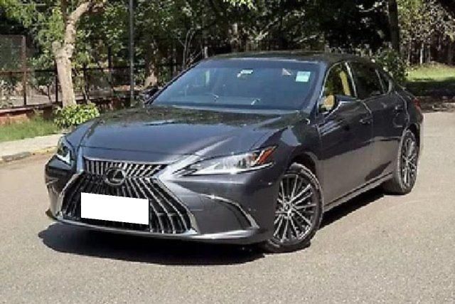 Lexus ES 350h 300h Exquisite Second-hand 2023 Lexus ES 350h 300h Exquisite for sale in New Delhi