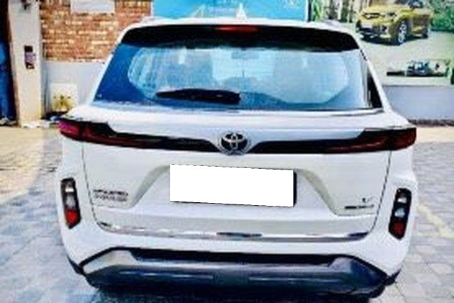 Second-hand 2024 Toyota Hyryder V AWD for sale in Saharanpur (UP)