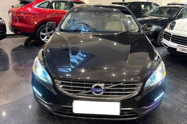 Volvo S60 D4 SUMMUM Second-hand 2016 Volvo S60 D4 SUMMUM for sale in New Delhi