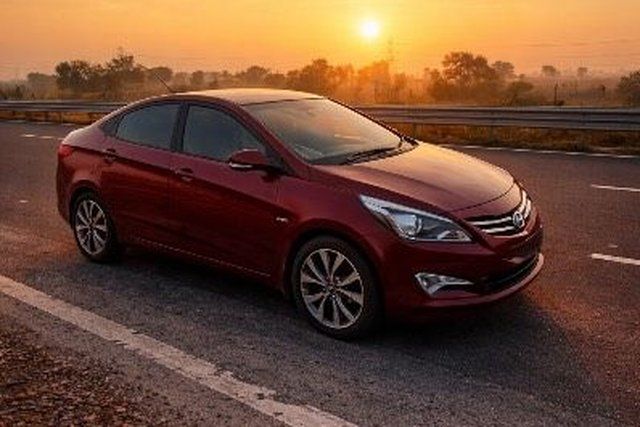 Second-hand 2014 Hyundai Verna 1.6 SX VTVT AT for sale in Gautam Buddha Nagar