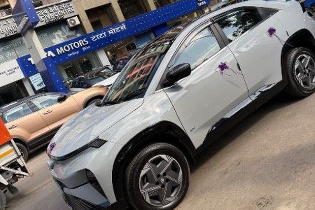 Second-hand 2025 Tata Curvv EV Creative 45 for sale in Navi Mumbai