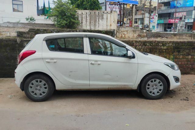 Second-hand 2014 Hyundai i20 Magna 1.4 CRDi (Diesel) for sale in Raipur