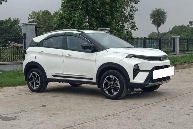 Second-hand 2025 Tata Nexon Creative CNG for sale in New Delhi