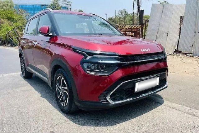 Second-hand 2023 Kia Carens Luxury Plus DCT 6 STR BSVI for sale in Mumbai