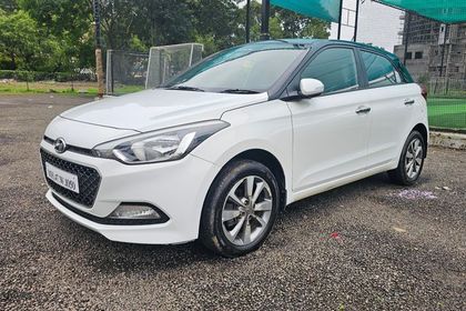 62 Used Hyundai i20 in Chalisgaon
