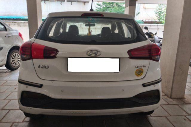 Hyundai i20 Petrol Spotz Second-hand 2019 Hyundai i20 Petrol Spotz for sale in Surat