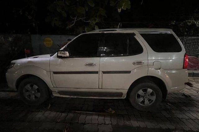 Tata Safari DICOR 2.2 VX 4x2 BS IV Second-hand 2013 Tata Safari DICOR 2.2 VX 4x2 BS IV for sale in Varanasi