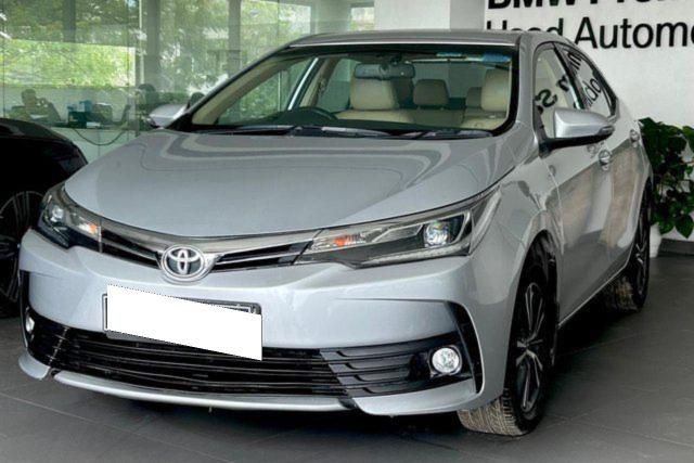Second-hand 2017 Toyota Corolla Altis 1.8 VL CVT for sale in Gurgaon