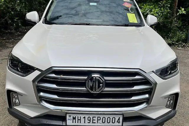 Second-hand 2025 MG Gloster Savvy 4x2 6Str for sale in Mumbai