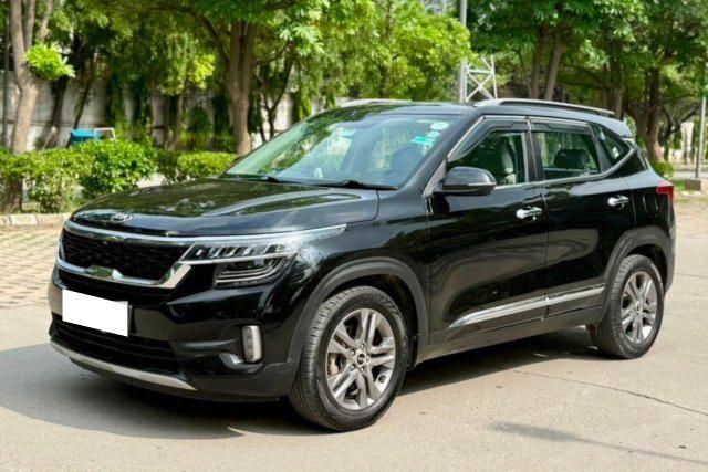 Second-hand 2020 Kia Seltos HTX IVT G for sale in New Delhi