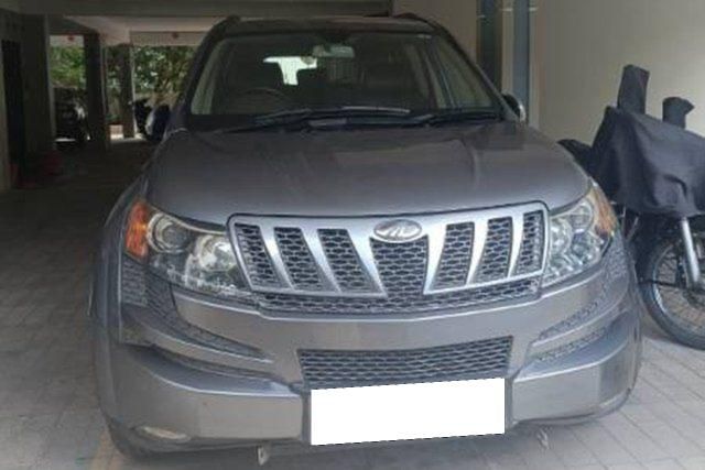Second-hand 2015 Mahindra XUV500 R W10 FWD for sale in Hyderabad