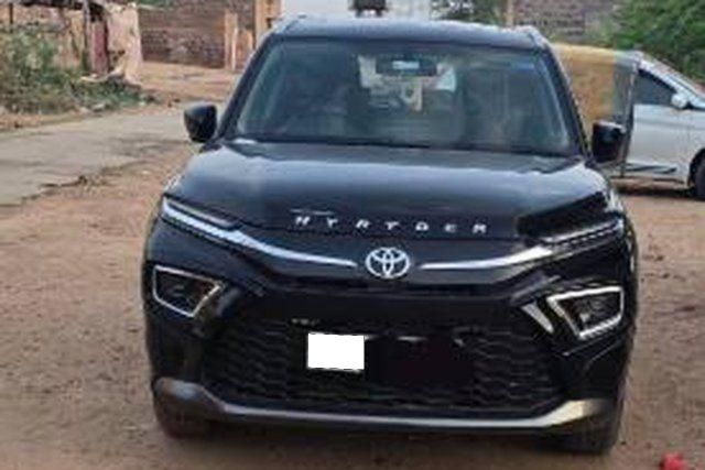 Toyota Hyryder V HYBRID Dual Tone Second-hand 2026 Toyota Hyryder V HYBRID Dual Tone for sale in Phalodi